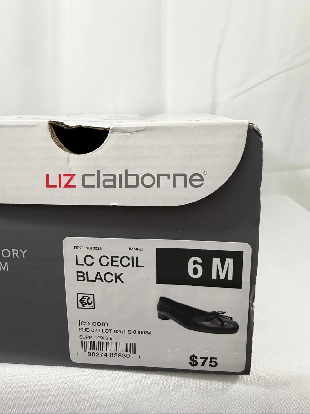 NWT Liz Claiborne Women’s Size 6 Cream Black Two-Tone Ballet Flats